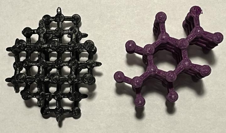 3D printed models of diamond and lonsdaleite.