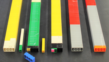 atmospheric LEGO sticks showing types and amounts of gases in assorted planet atmospheres