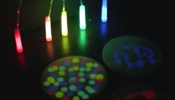 glow sticks and filter paper